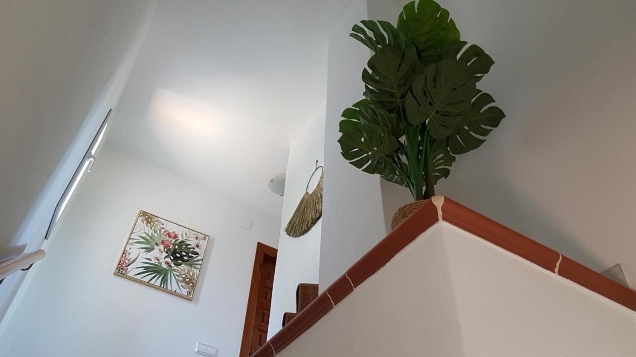 Rosalalinda - Cosy Semi-Detached Home With Sea Views And Large Terrace مورايرا المظهر الخارجي الصورة